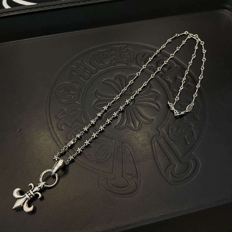 Ch*0me He**ts necklaces
